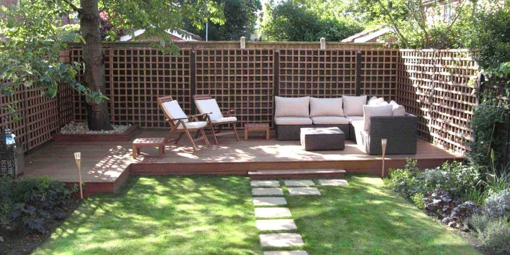 relaxing backyard summer